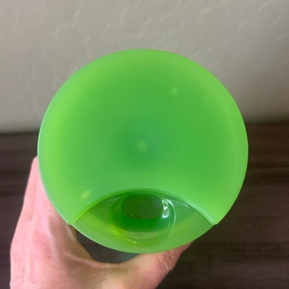 Starbucks 2022 Winter Green Twist 16oz Coffee Tumbler Mug NWT - Picture 7 of 7